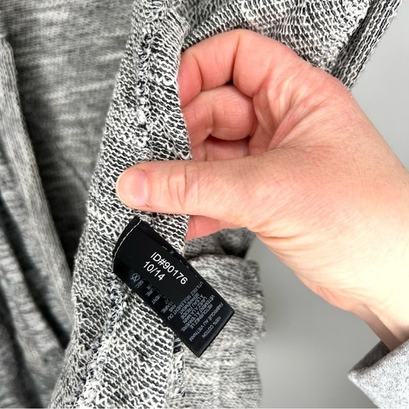 Express Gray Knit Beaded Cropped Cardigan 3/4 Sleeve Blazer Size Extra Small - Picture 8 of 12